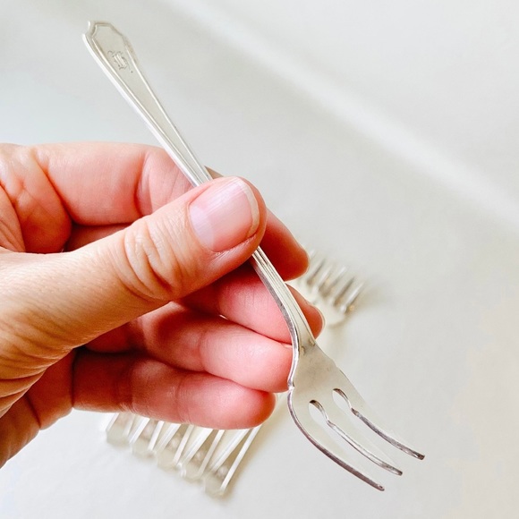 Birk’s Appetizer Seafood Fork Set - Picture 3 of 9